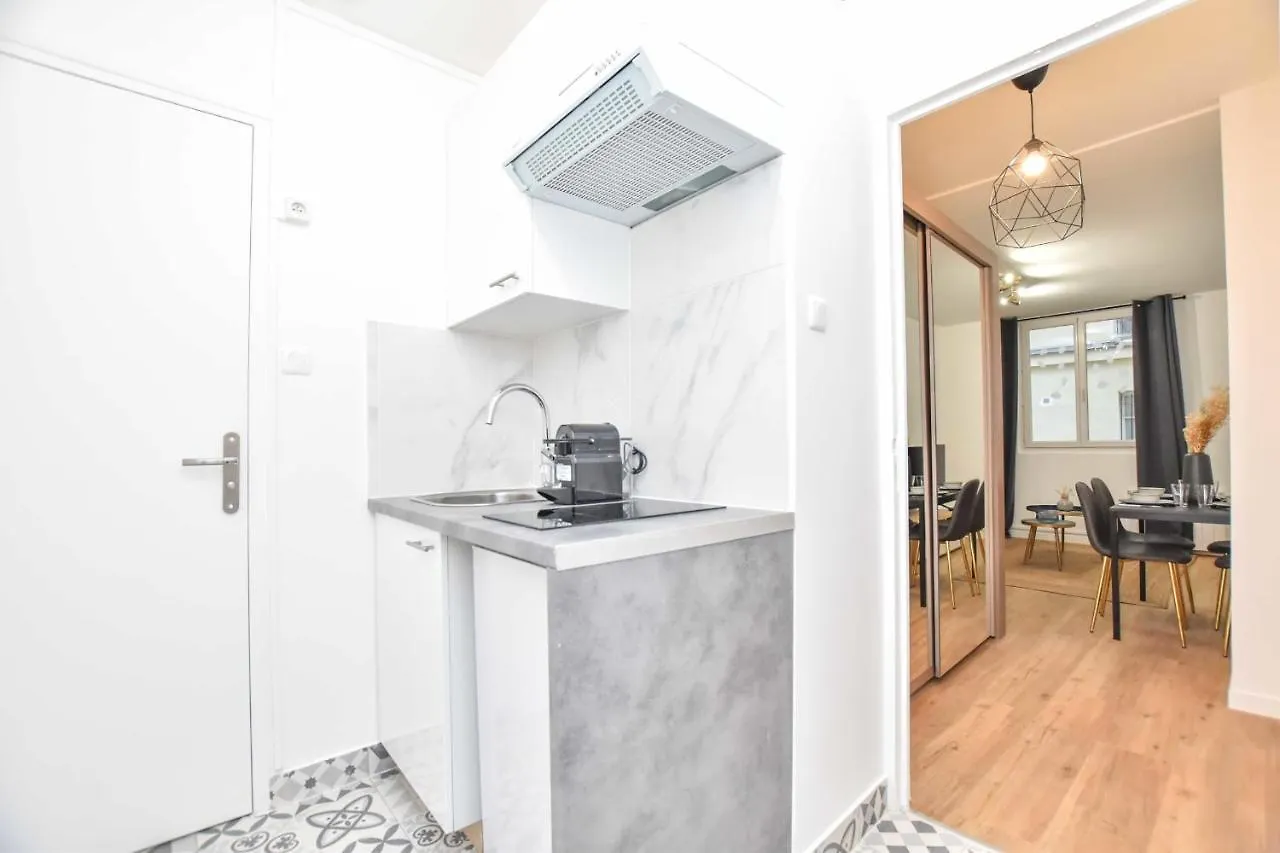 Superb Studio 2P - Voltaire - Republique Apartment Paris 0*,